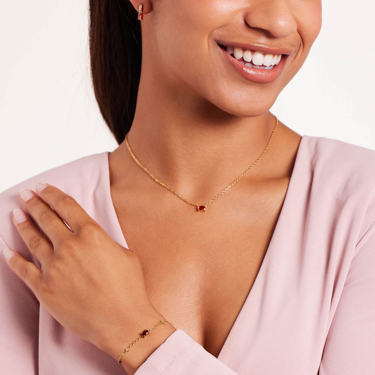 Stainless steel goldplated armband vintage ruby