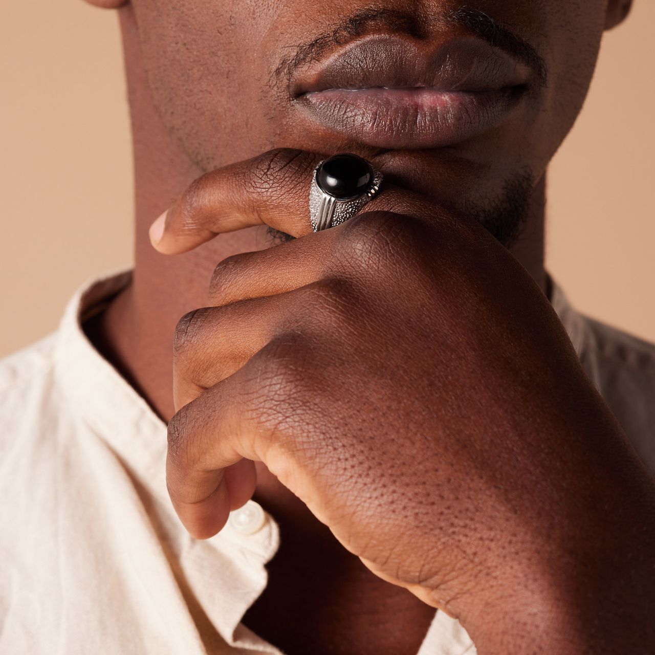 Stainless steel zegelring met zwarte agaat