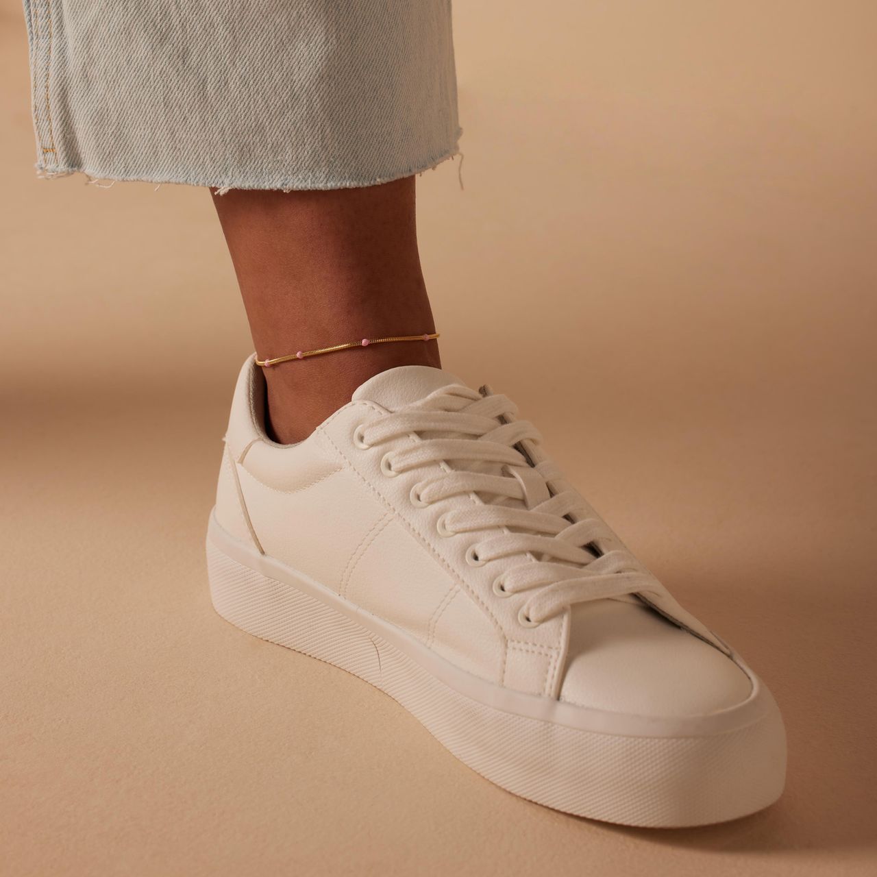 Stalen goldplated enkelband cobra lichtblauw