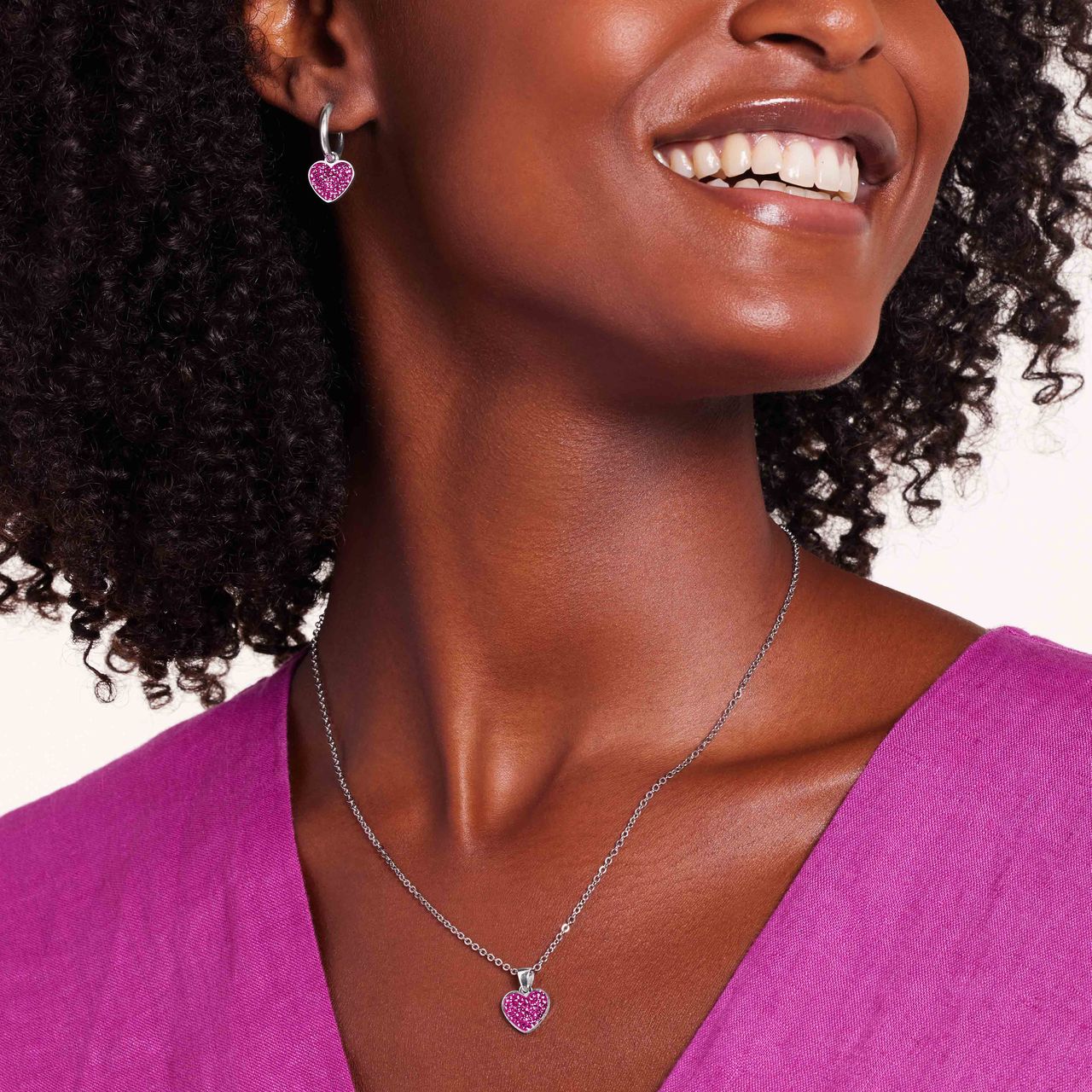 Ohrringe aus Edelstahl, Herz mit Kristall, Fuchsia
