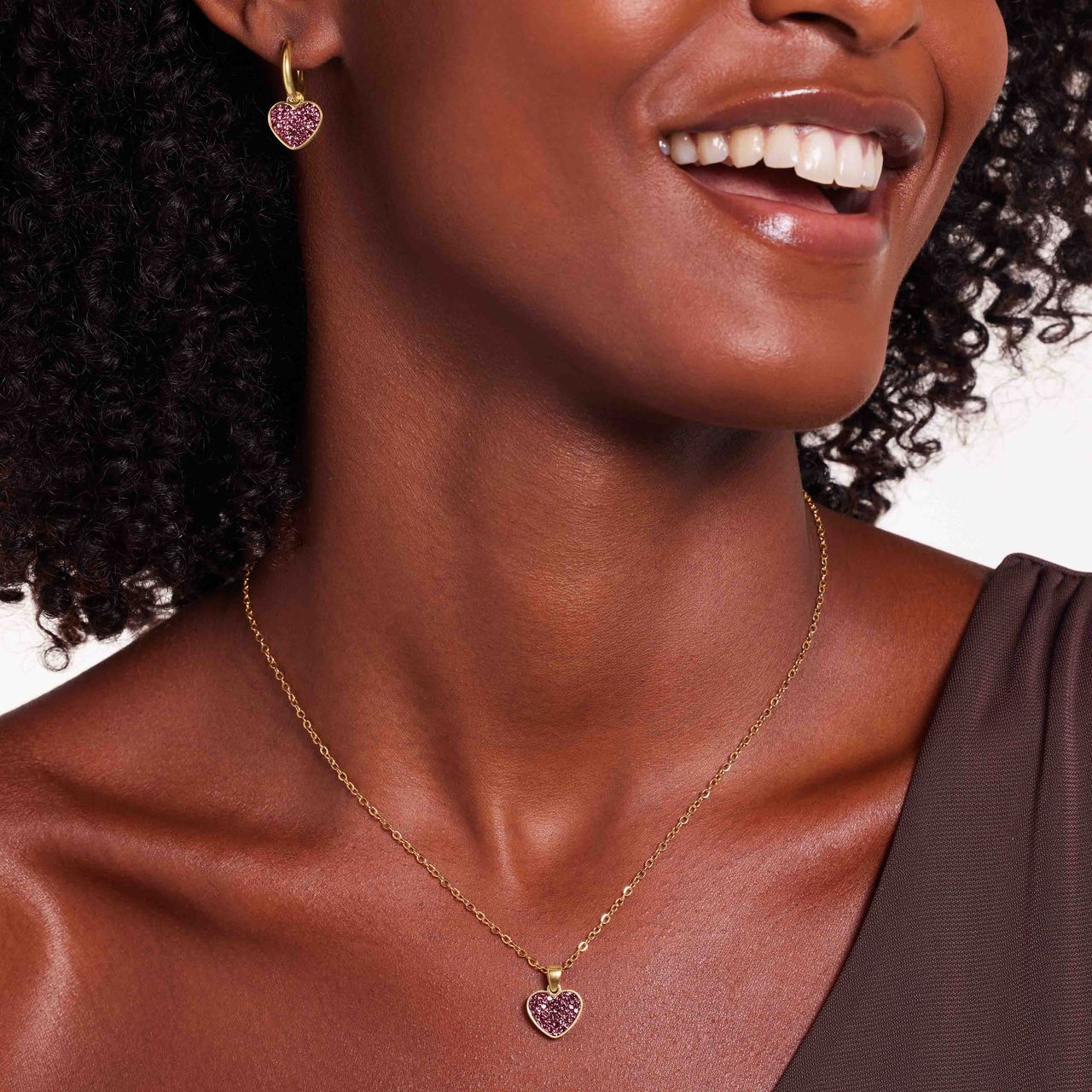 Stainless steel goldplated oorringen met hanger hart met paars kristal voor dames