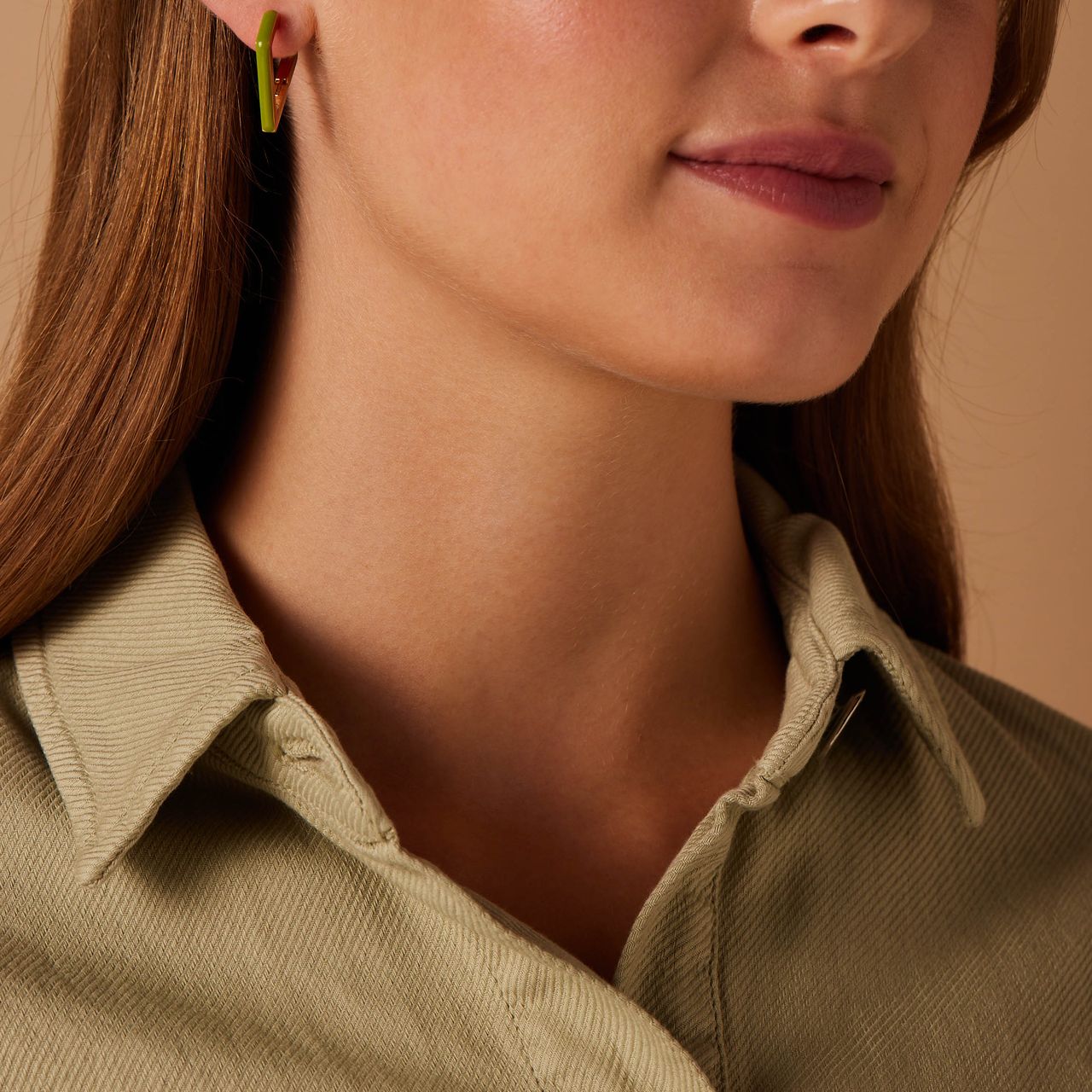 Stalen goldplated oorringen met groen emaille voor dames