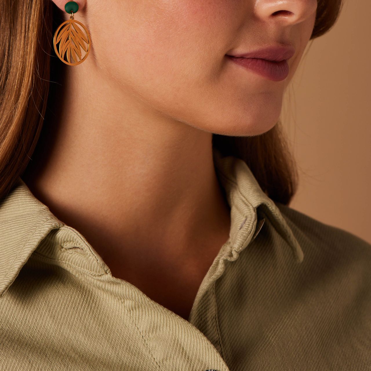 Stainless steel goldplated oorringen rond met blad groen voor dames