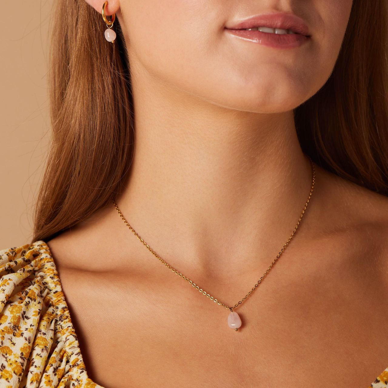 Stainless steel goldplated oorringen met rozenkwarts voor dames