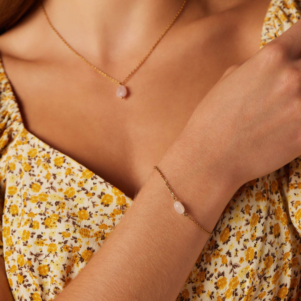 Armband aus Edelstahl, vergoldet, mit Rosenquarz