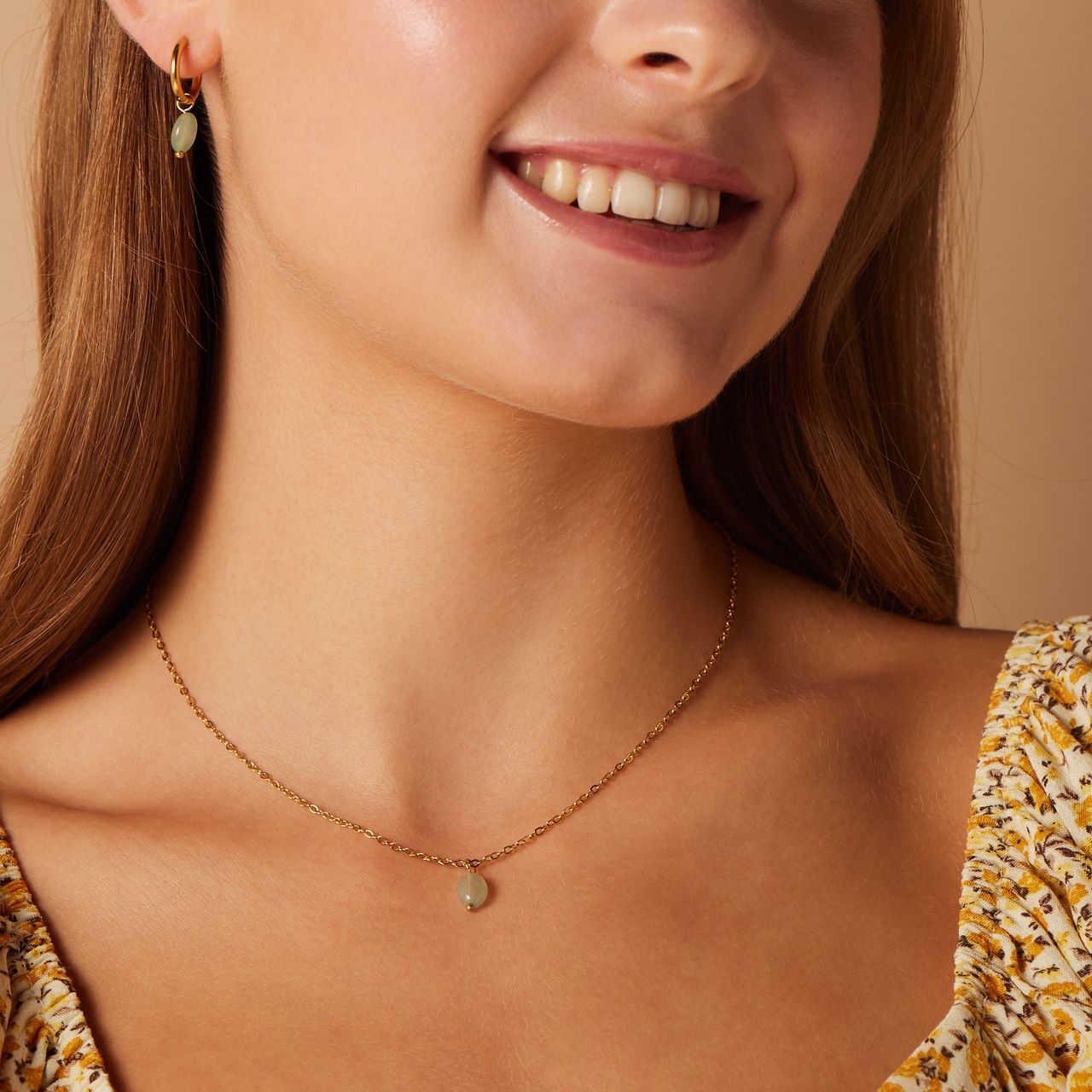 Stainless steel goldplated oorringen met groene aventurijn voor dames