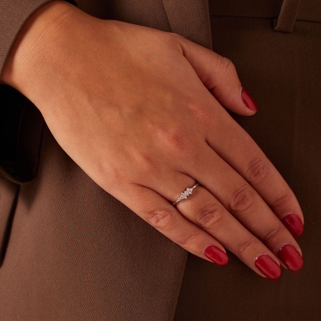 Ring aus 925er Silber, asymmetrisch, Zirkonia