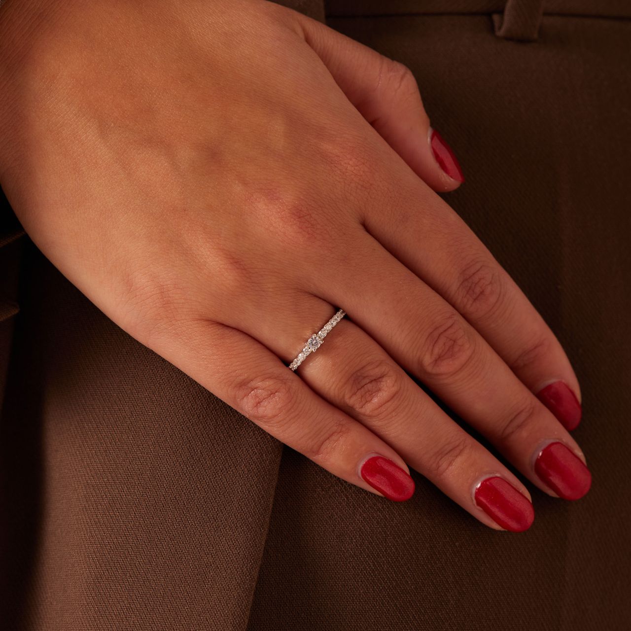 Ring aus 925er Silber mit Zirkonasteinen