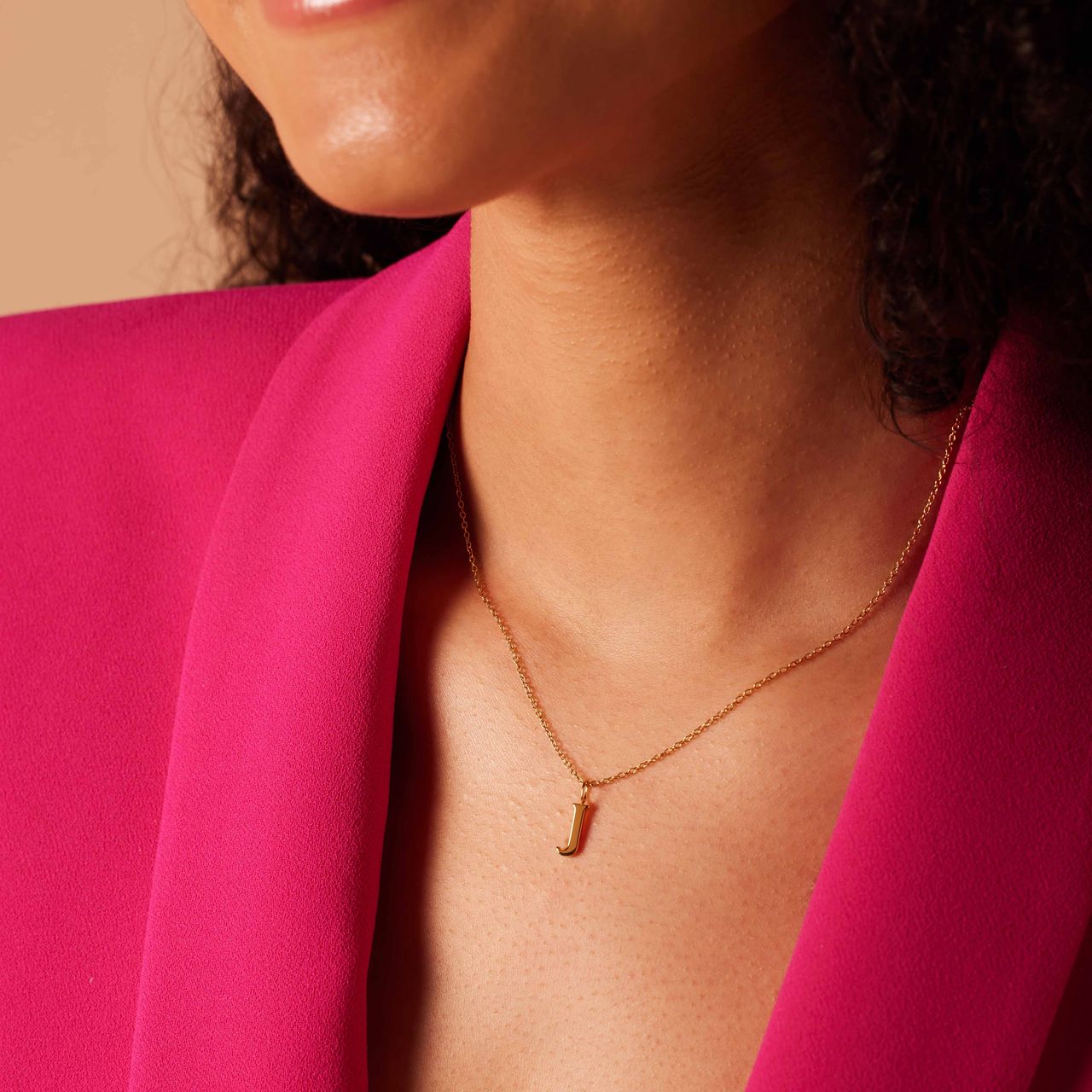 Stainless steel goldplated ketting met letterhanger J voor dames