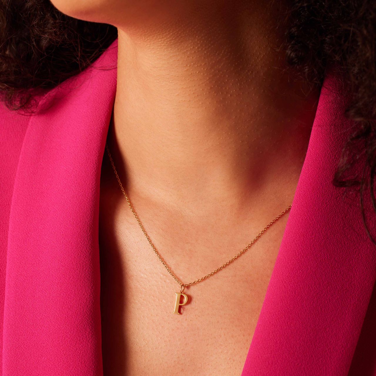 Stalen goldplated ketting met letterhanger P voor dames