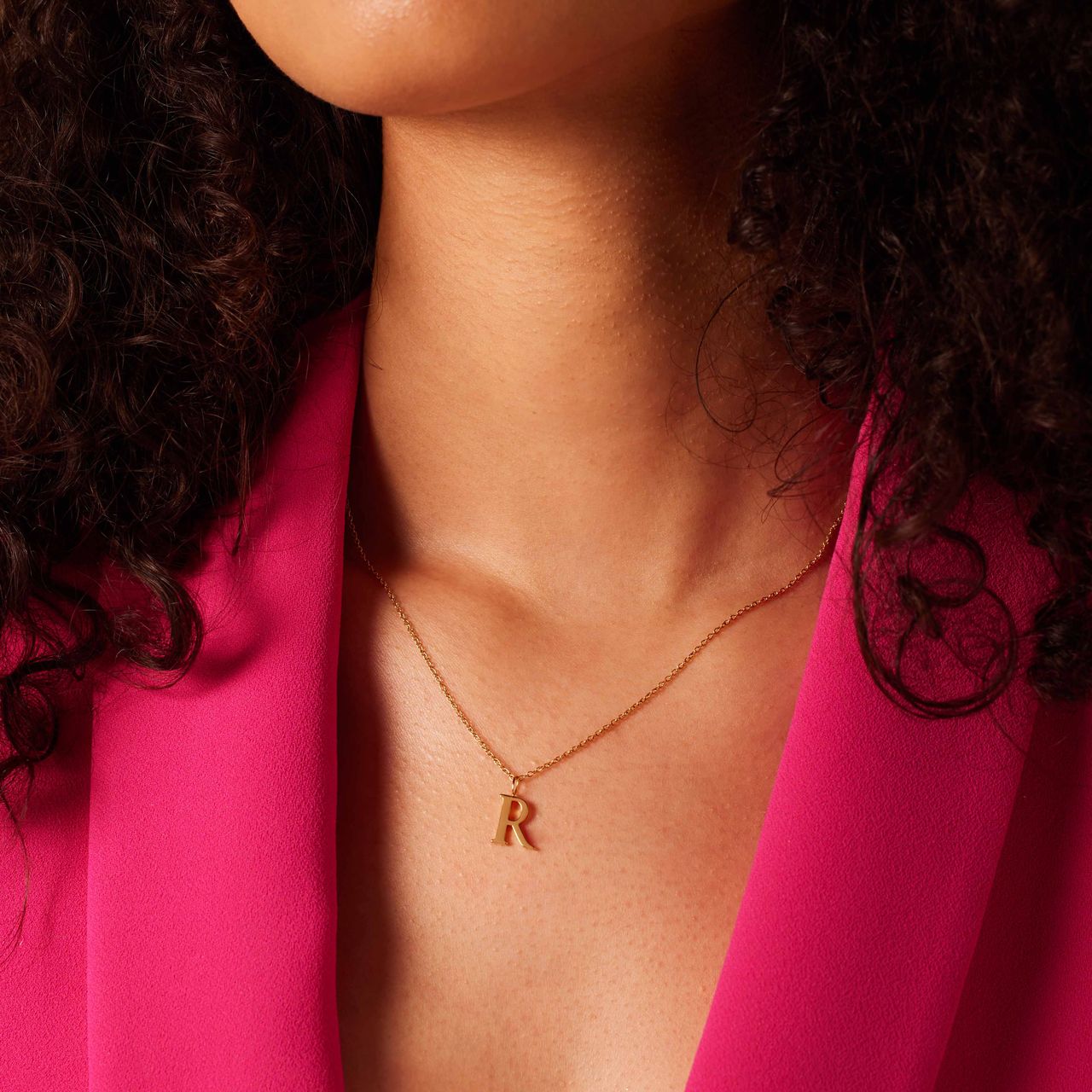 Stainless steel goldplated ketting met letterhanger R voor dames