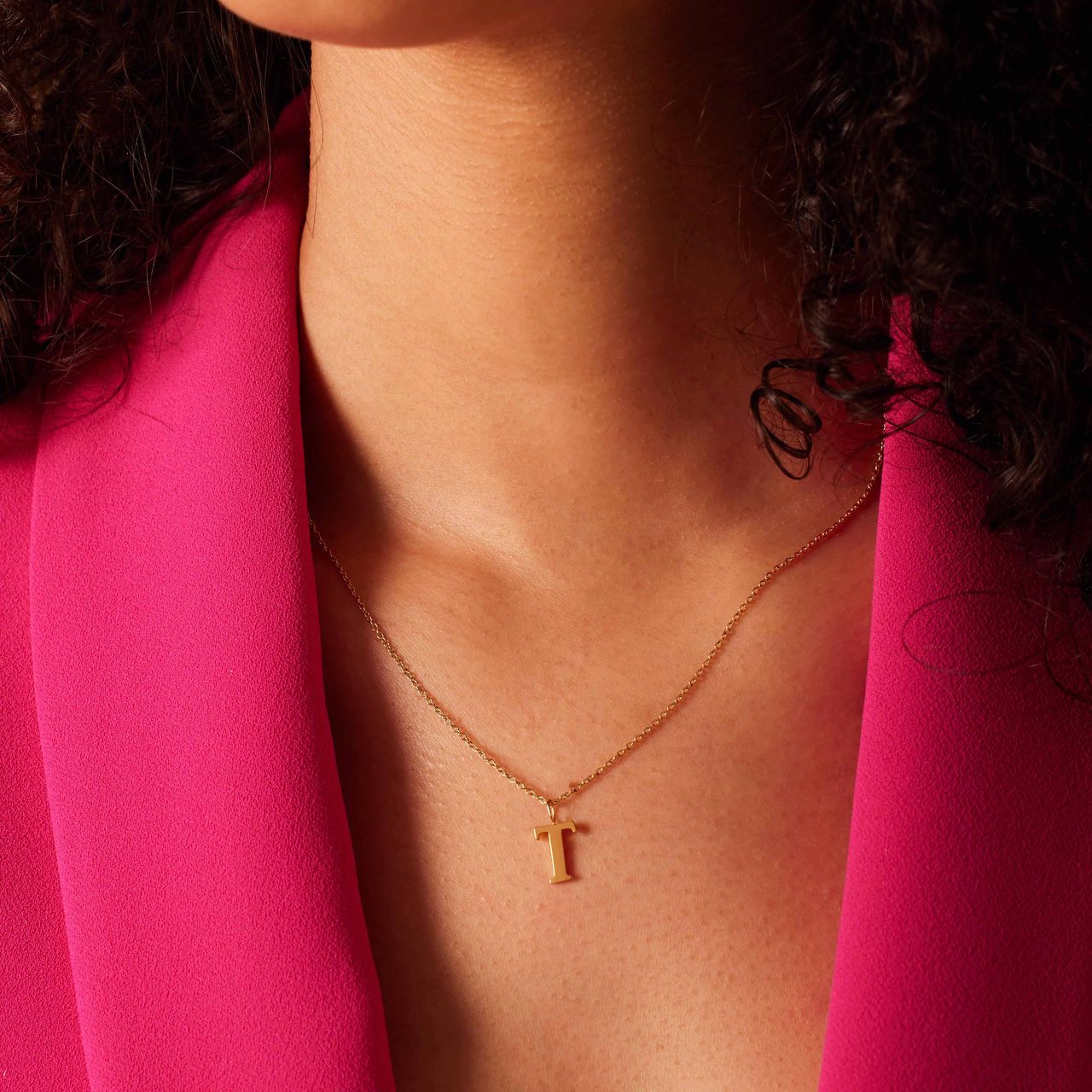 Stainless steel goldplated ketting met letterhanger T voor dames