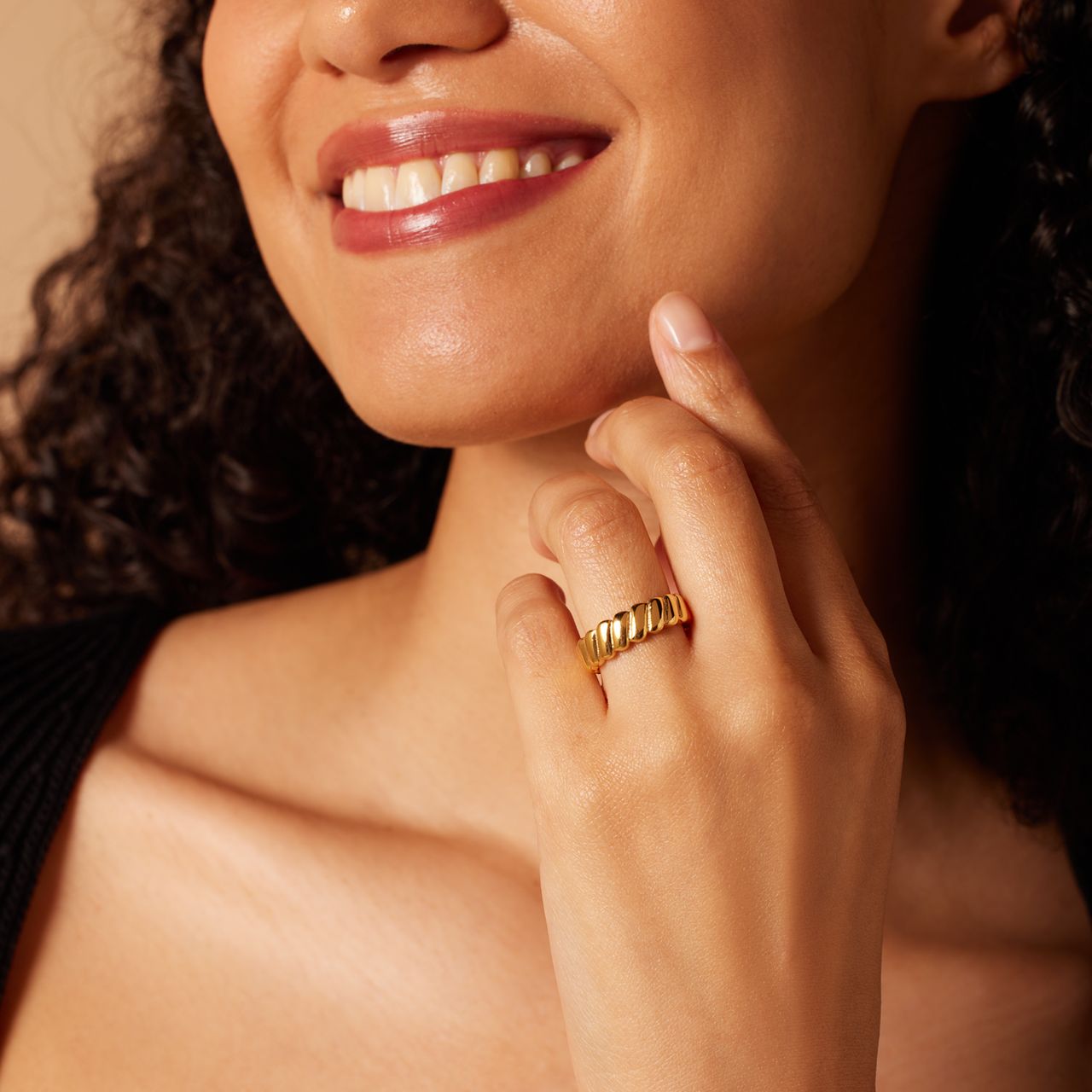 Stalen goldplated ring ribbels