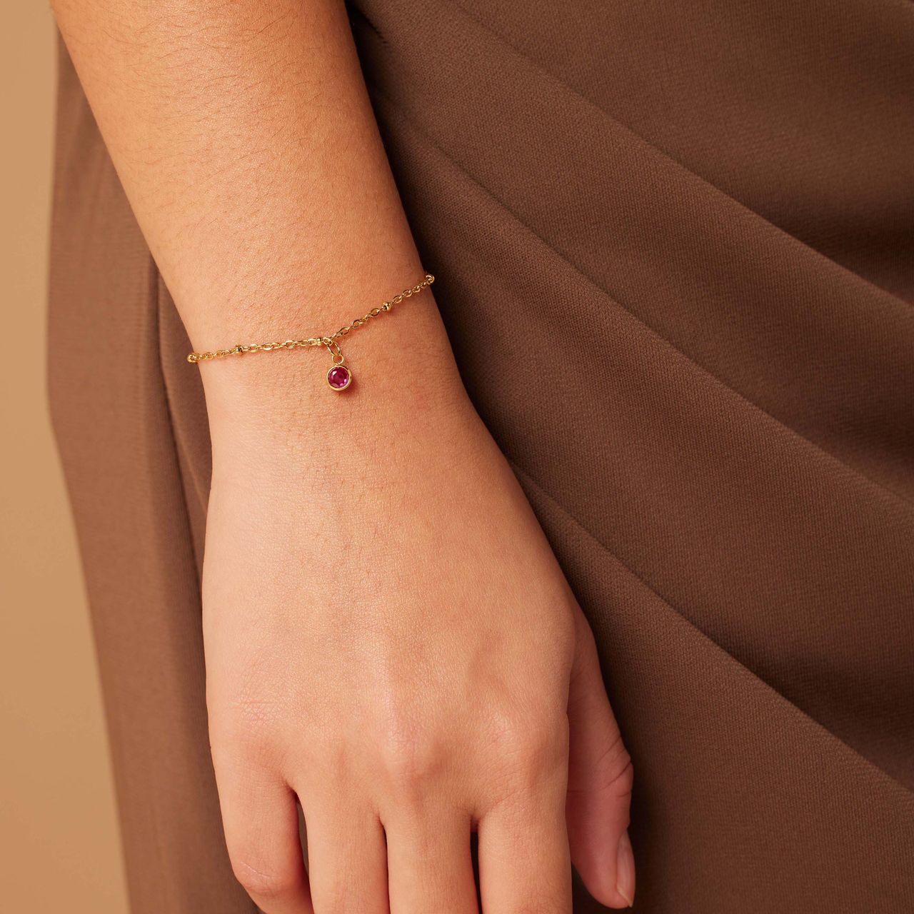Armband aus Edelstahl, vergoldet, mit Geburtsstein, Juli