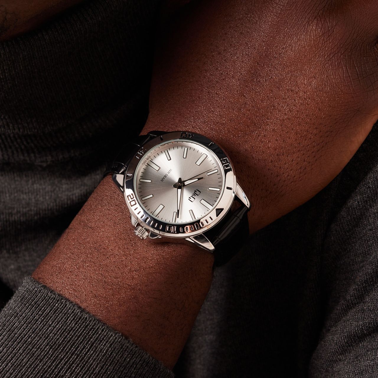 Q & Q Heren Horloge Zwart PU leer