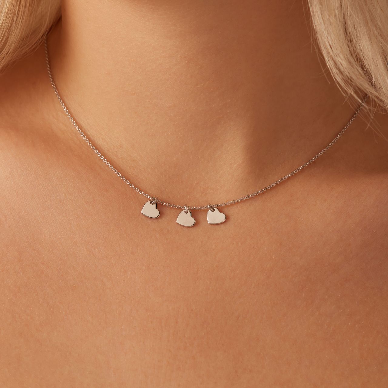 Zilveren ketting met hanger hartjes voor dames