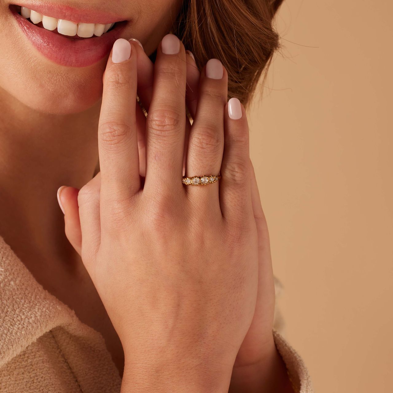 Stainless steel goldplated vintage ring met witte zirkonia