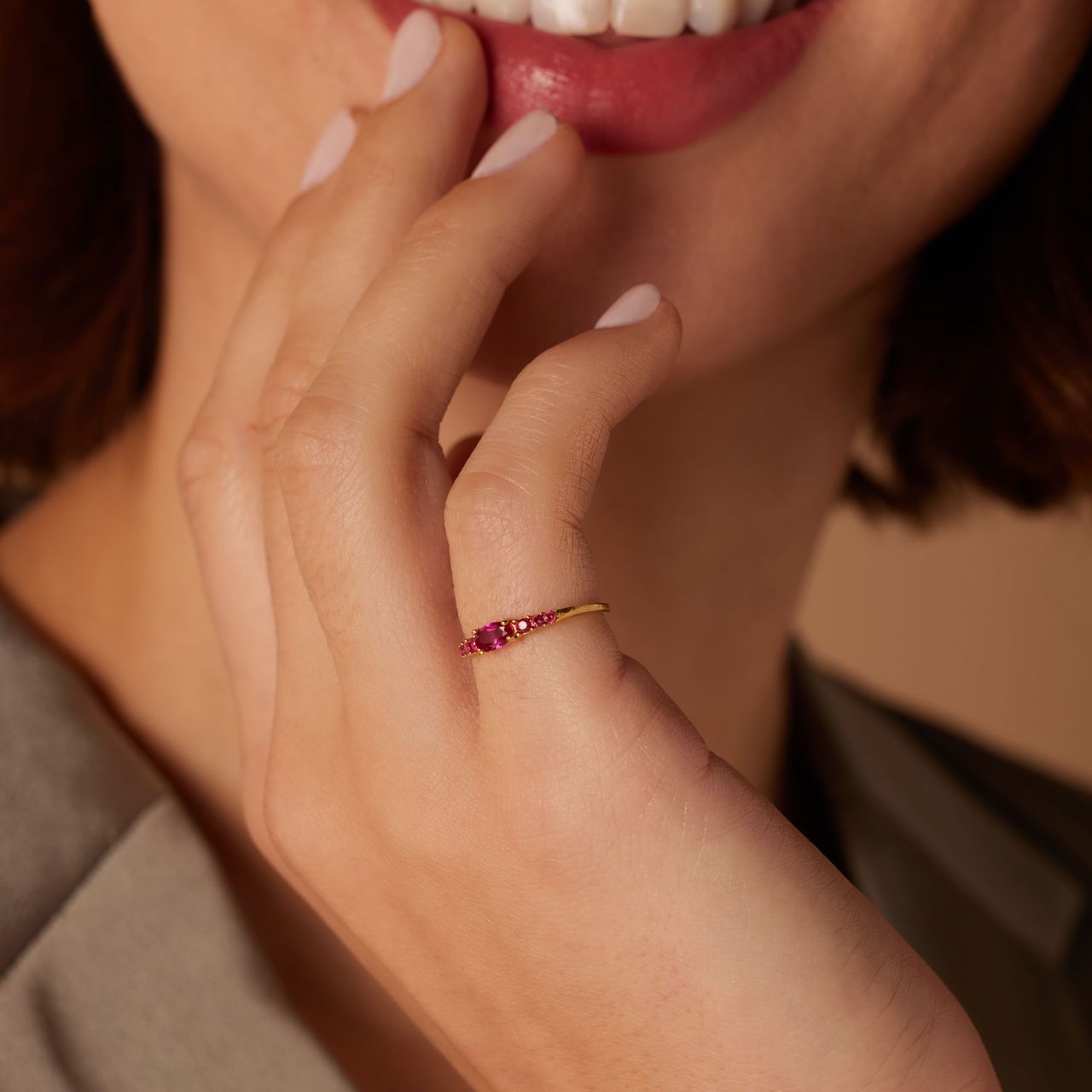 Stainless steel goldplated vintage ring fuchsia zirkonia
