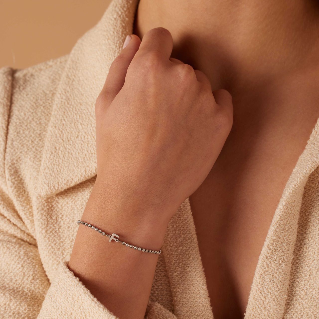 Tennisarmband aus Edelstahl, mit weißem kubischem Zirkonia, Buchstabe: F