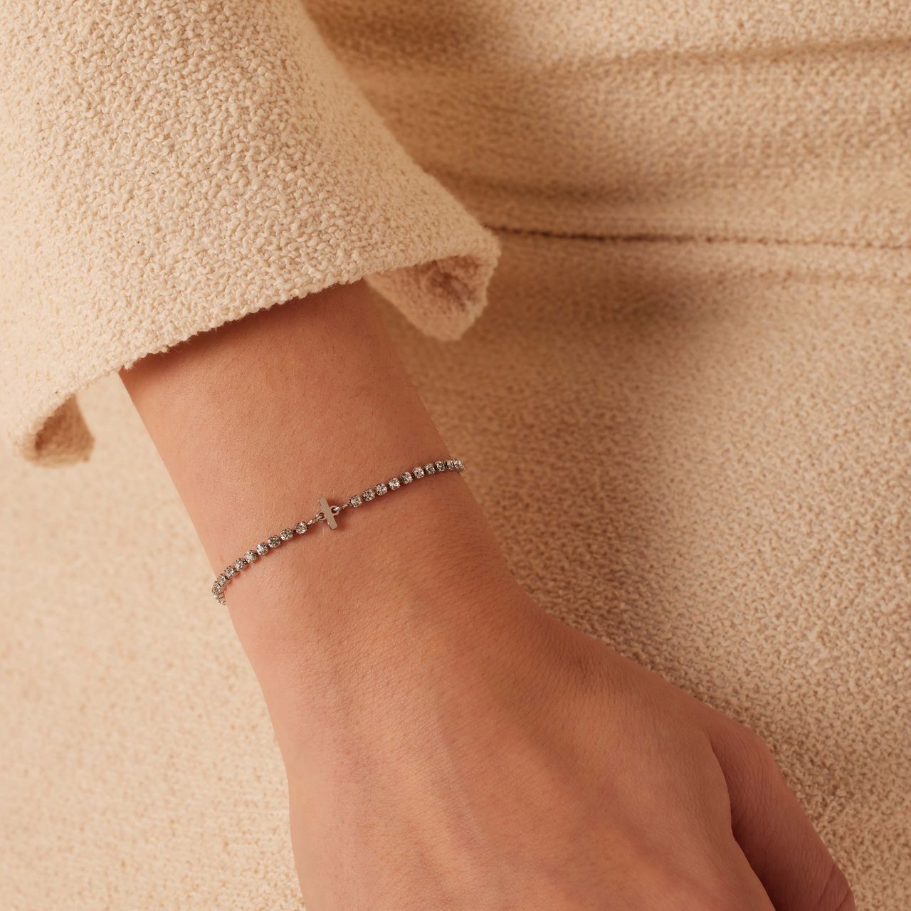 Stainless steel tennis armband wit cz letter - I