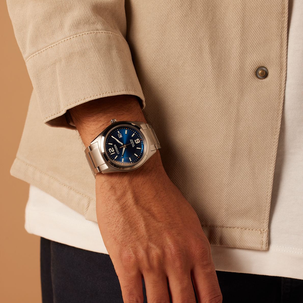 Citizen Titanium Solar Herrenarmbanduhr AW1641-81E