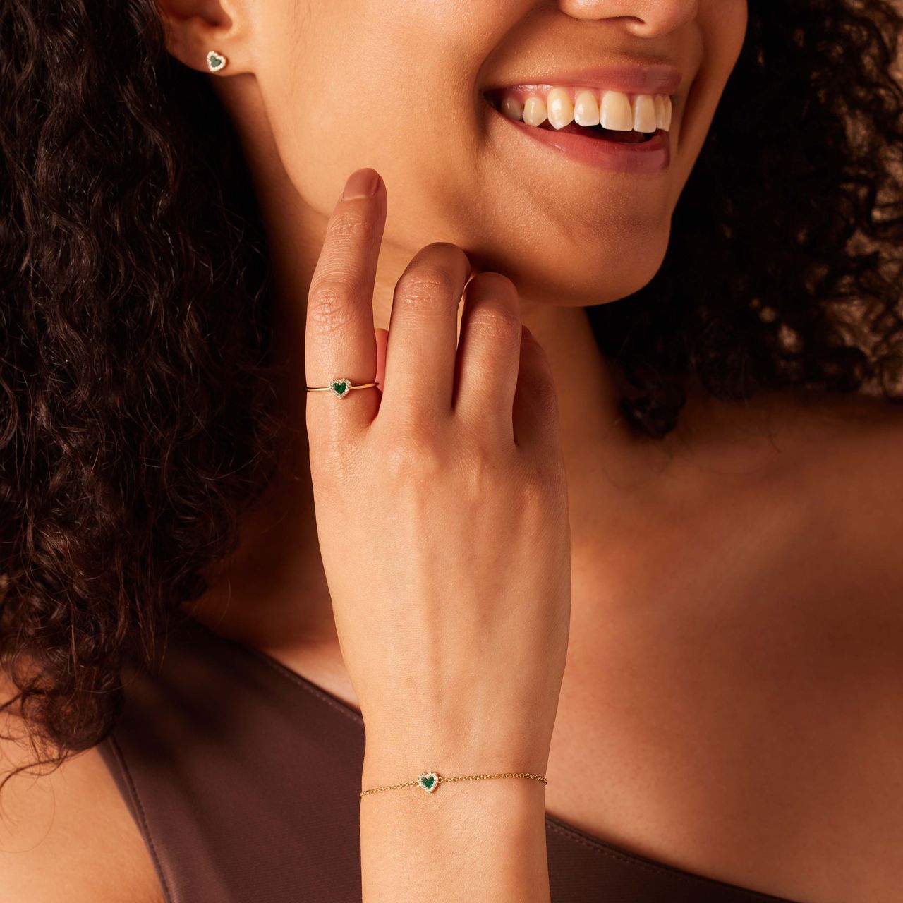 Silberne vergoldete Armbanduhr mit einem Malachit-Gemstone