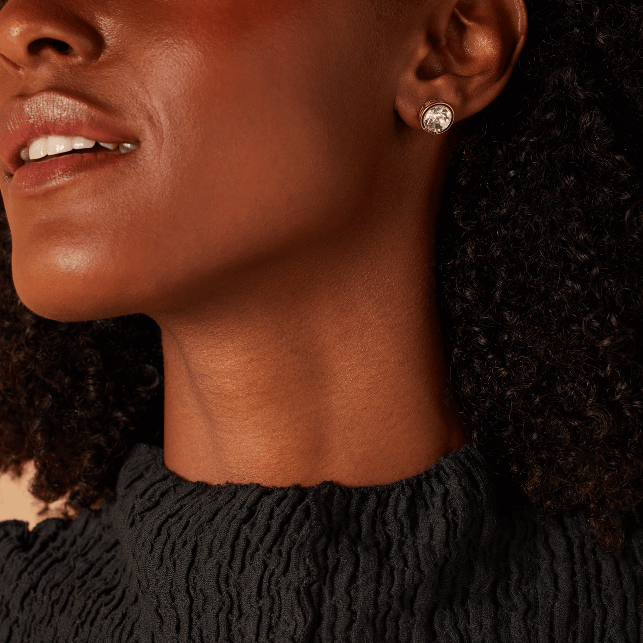 Guess stainless steel goldplated oorknoppen met kristal voor dames