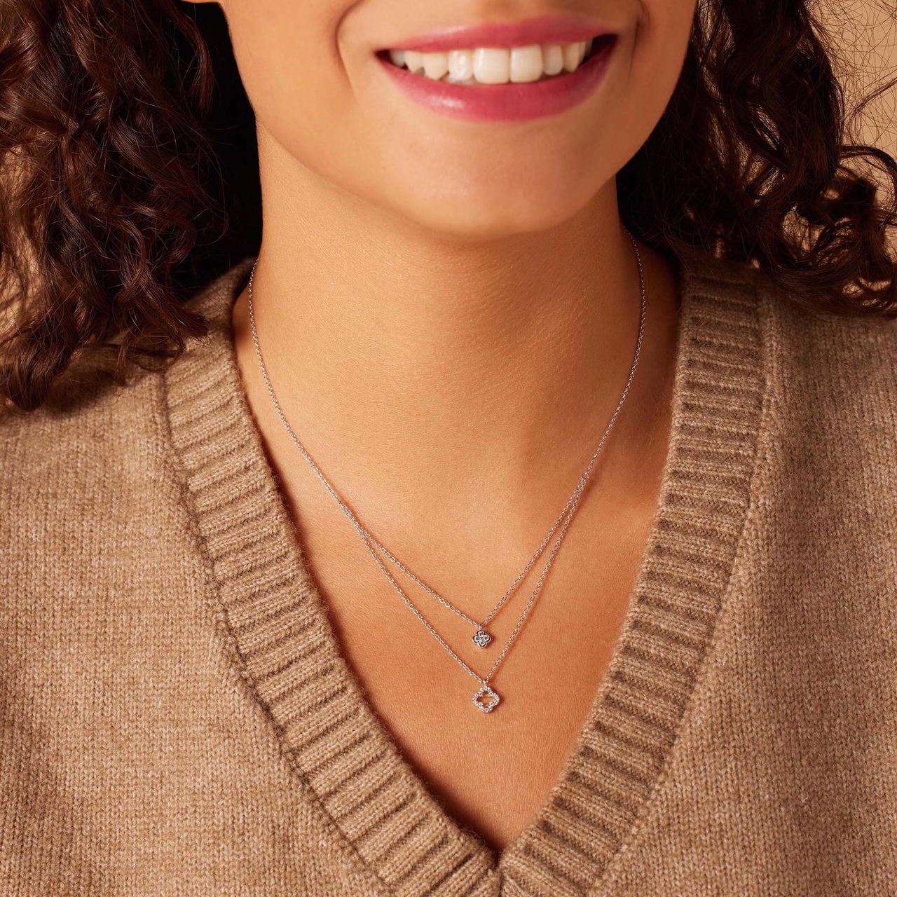 Halskette aus 925er Silber, mehrreihig, Kleeblatt, Zirkonia