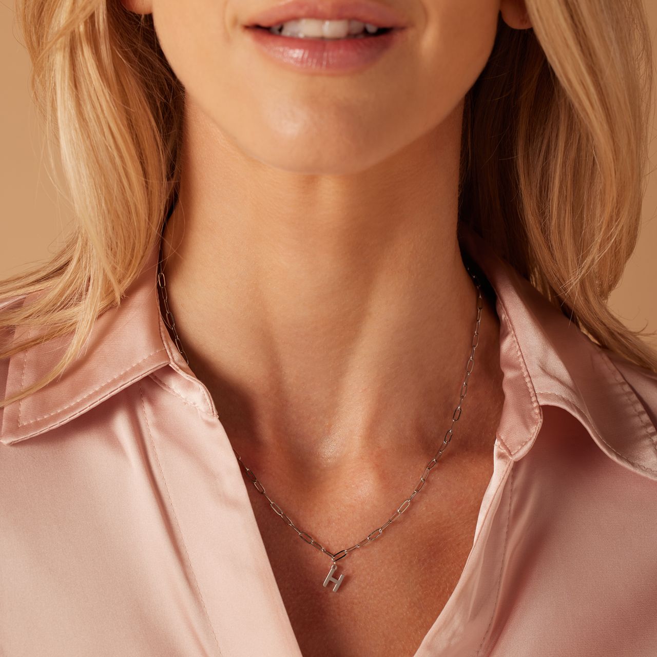 Stainless steel ketting closed forever met letter H