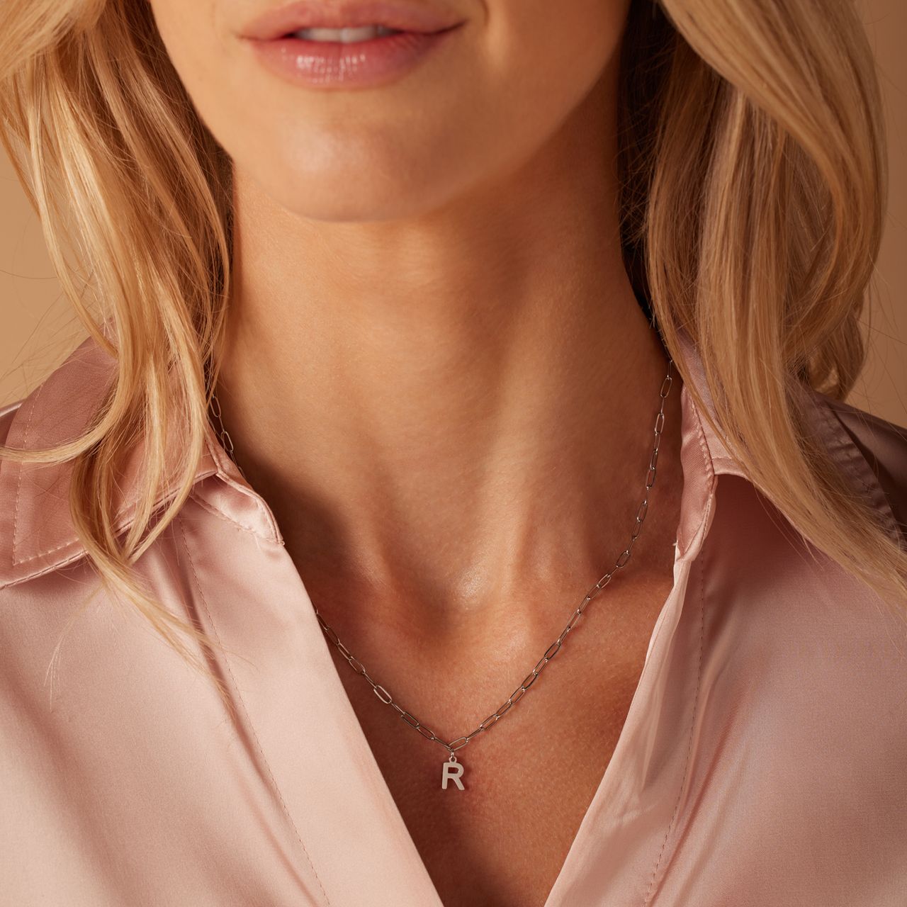 Stalen ketting closed forever met letter R