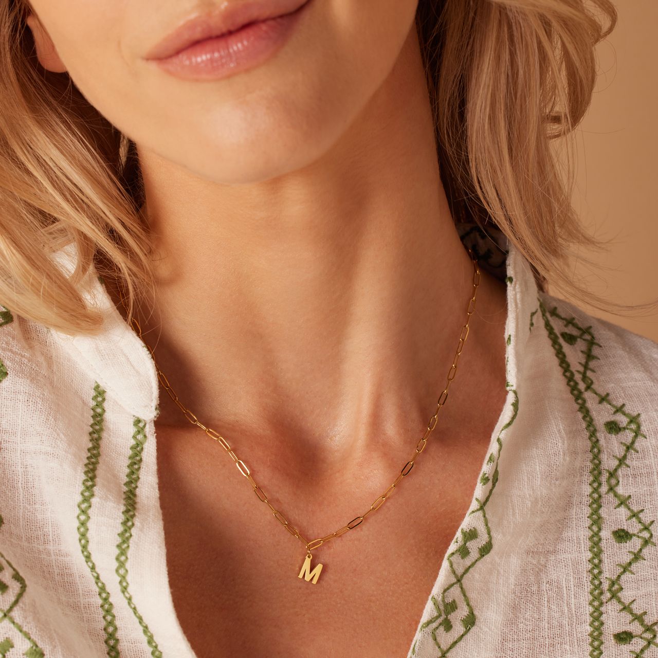 Stainless steel goldplated ketting met hanger letter M voor dames