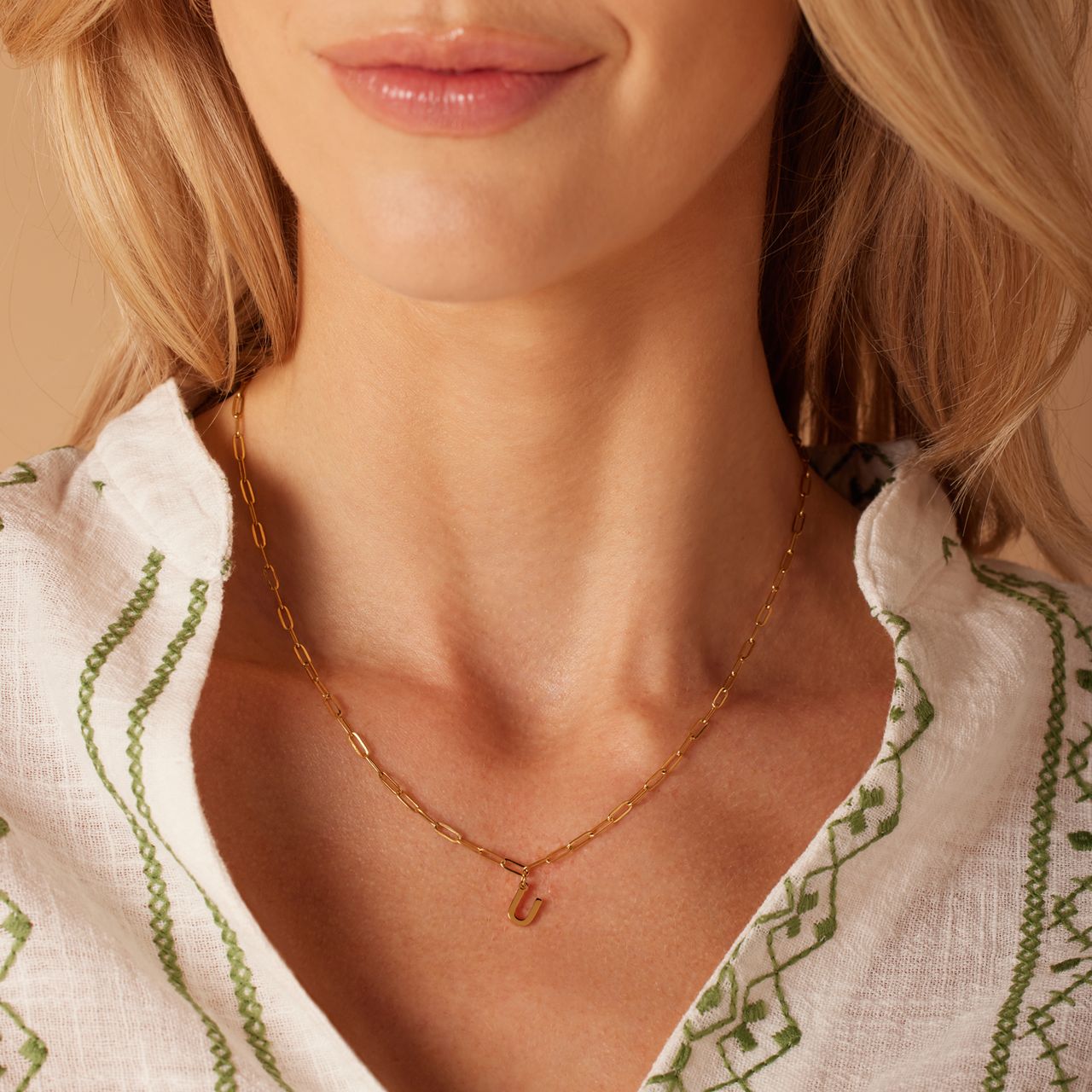 Stainless steel goldplated ketting met hanger letter U voor dames