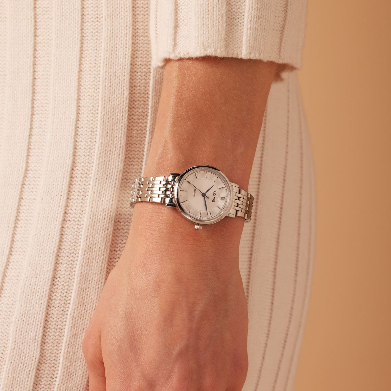 Lorus Damenuhr mit Armband aus Edelstahl RG217XX9