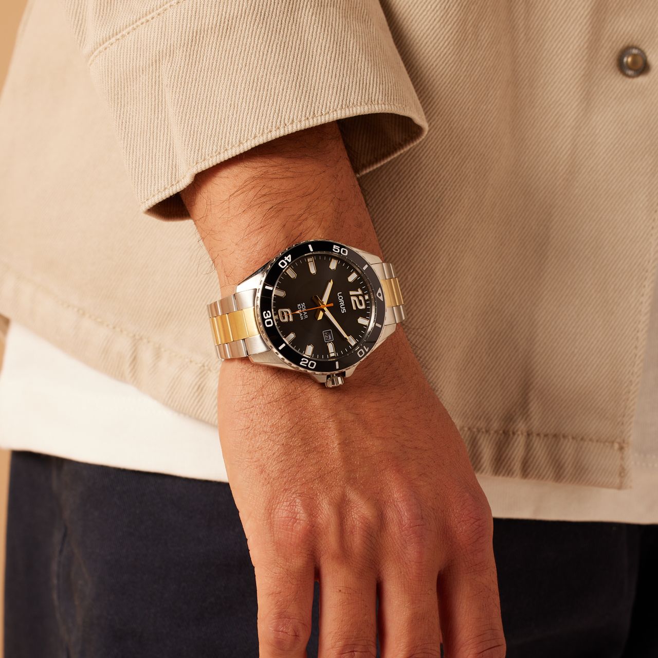 Lorus zweifarbige Solar-Armbanduhr für Herren RX363AX9