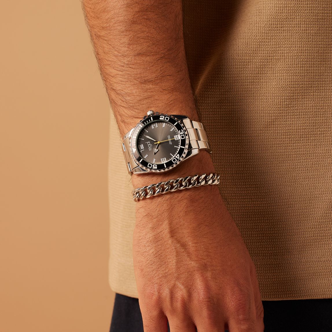 Regal cadeauset met gratis zilverkleurige armband