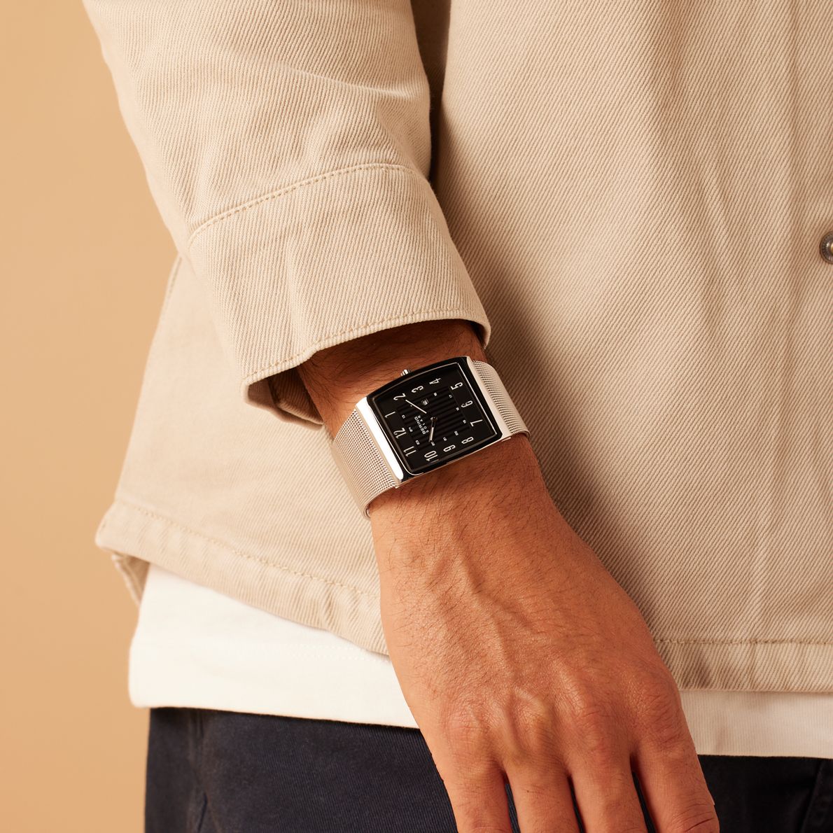 Bering solarhorloge met mesh band zilver 16433-002