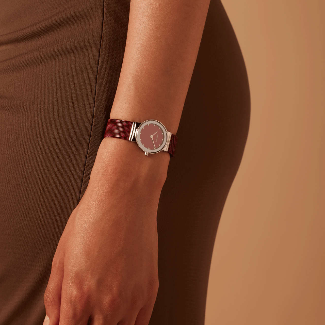 Bering Uhr mit Armband aus Mesh, Rot, 10126-303