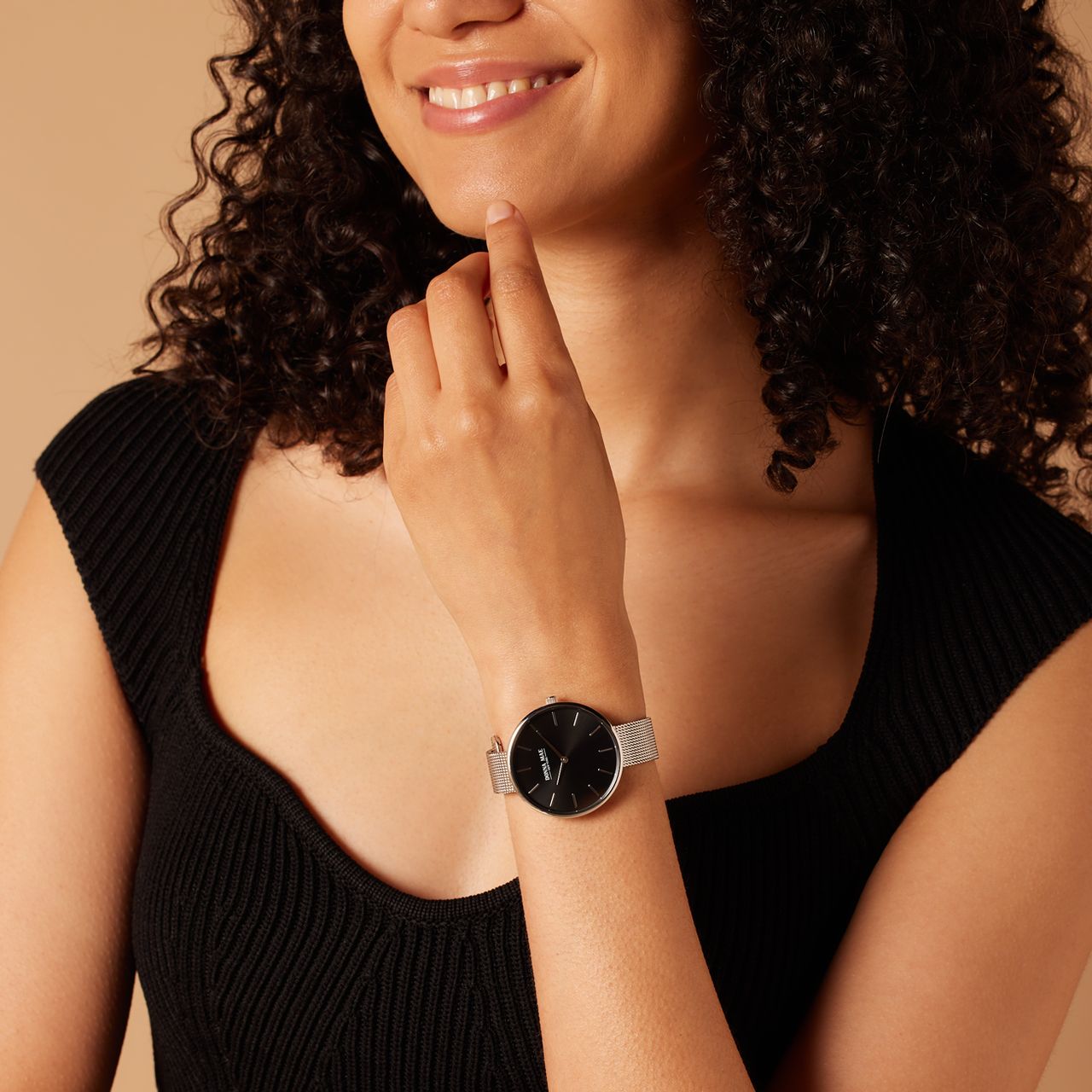 Donna Mae Uhr mit Armband aus Mesh, silberfarben