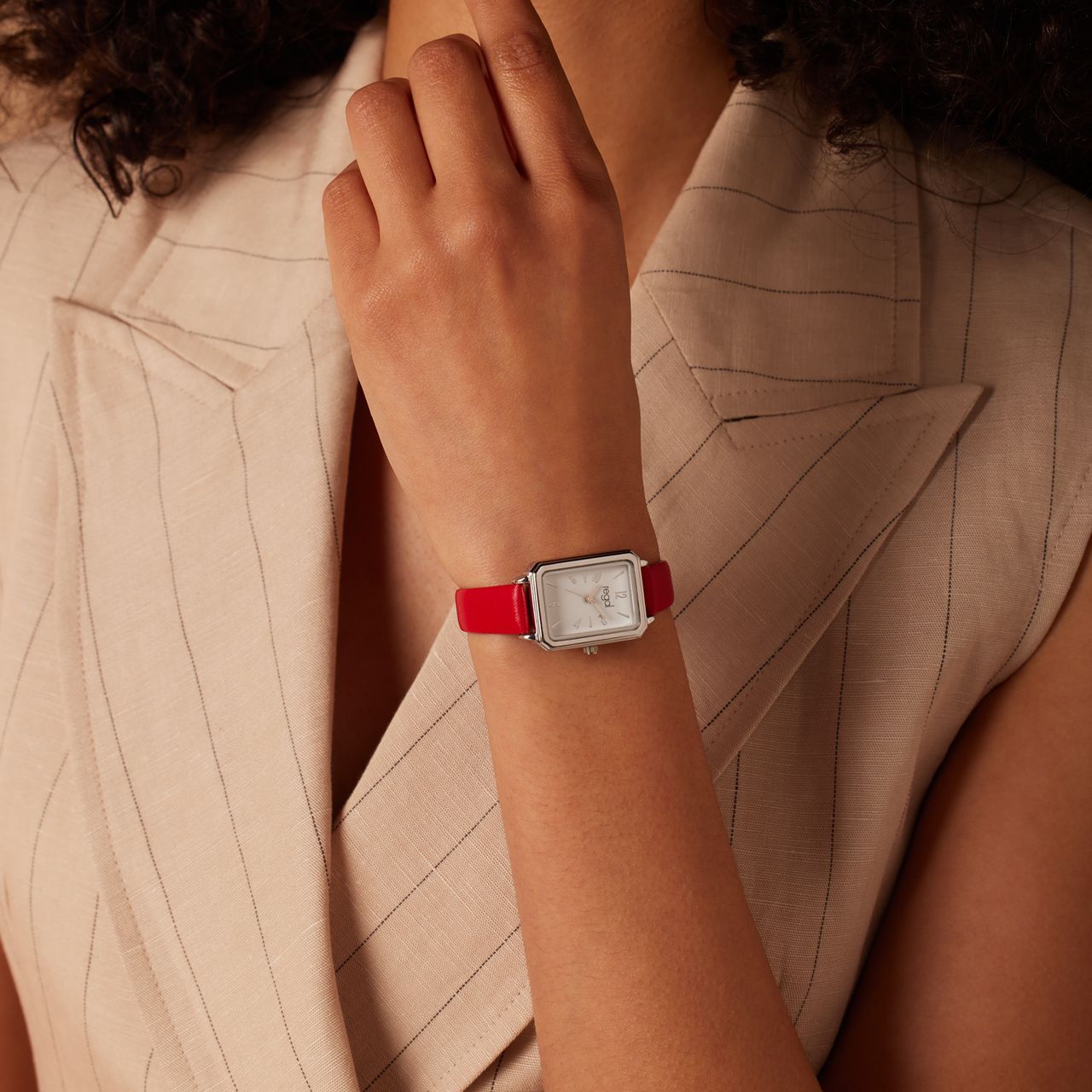 Regal dames horloge met rode band