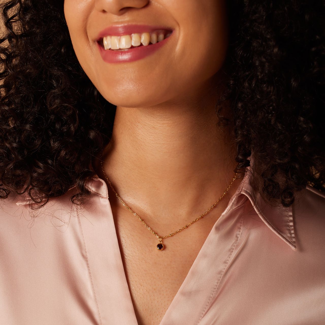 Stainless steel goldplated ketting met geboortesteen hanger Januari