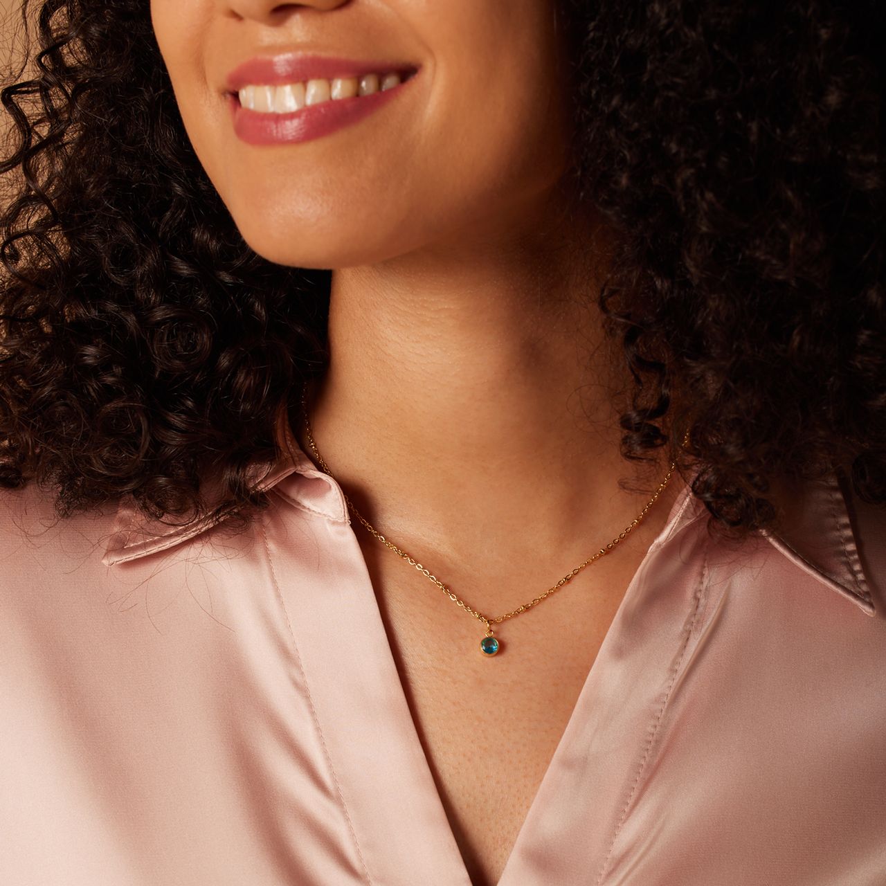 Stainless steel goldplated ketting met hanger geboortesteen Maart voor dames