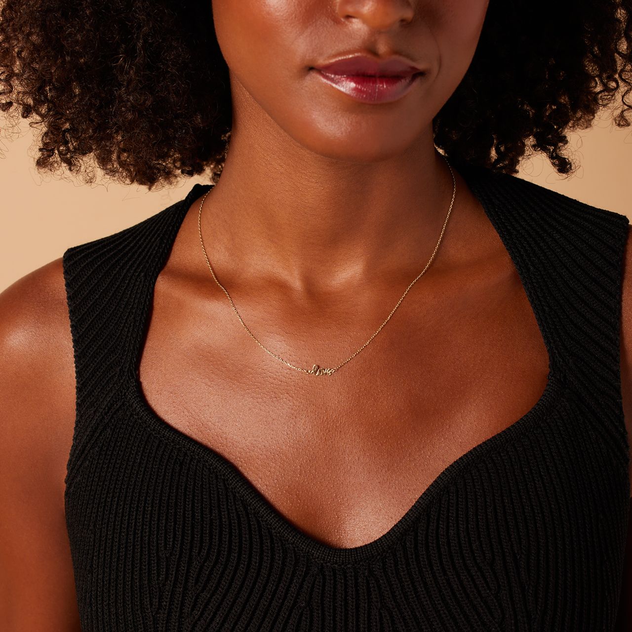 9 karaat ketting met de tekst love