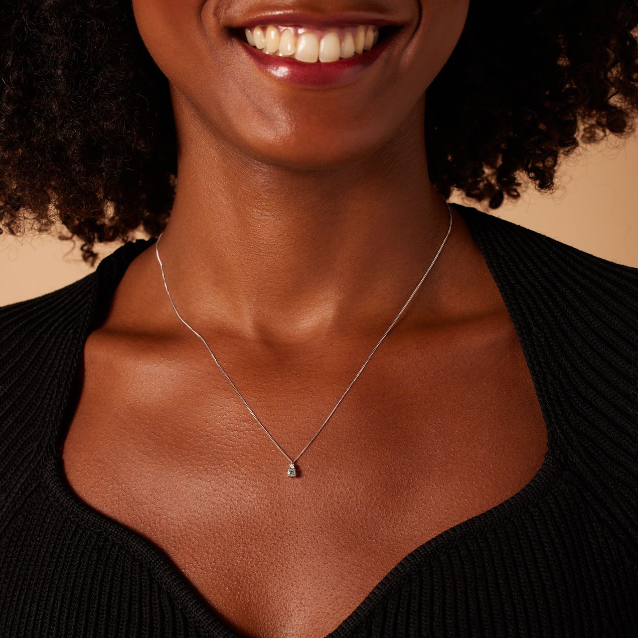 14 Karaat witgouden ketting diamant 0,175ct