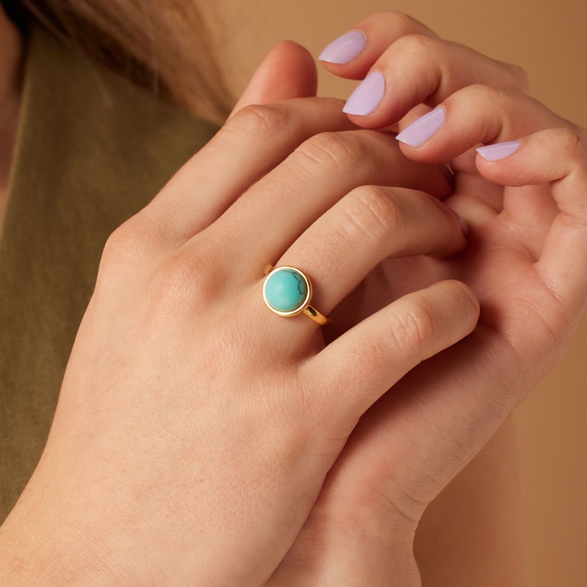 Ring aus Edelstahl, vergoldet, mit Türkis