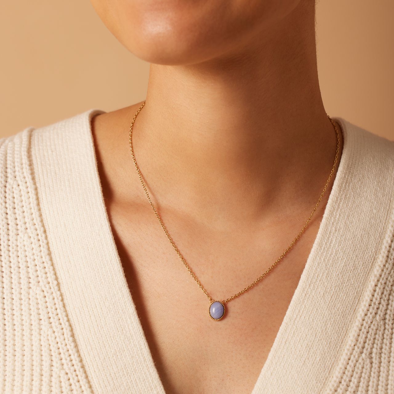 Stalen goldplated ketting met hanger met blue lace agaat voor dames