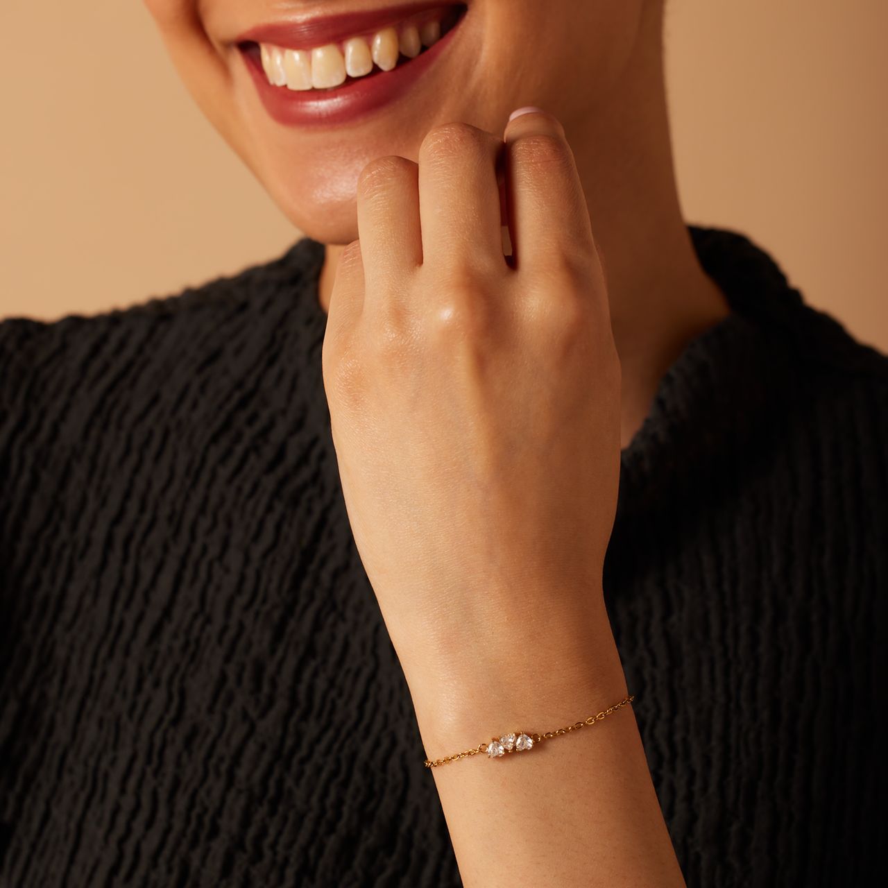 Armband aus Edelstahl, vergoldet, mit weißem Zirkonia, Herz