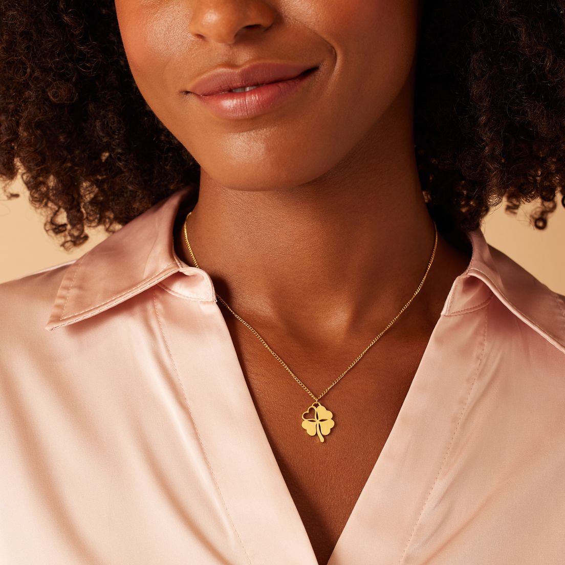Stalen goldplated ketting met hanger klaver voor dames