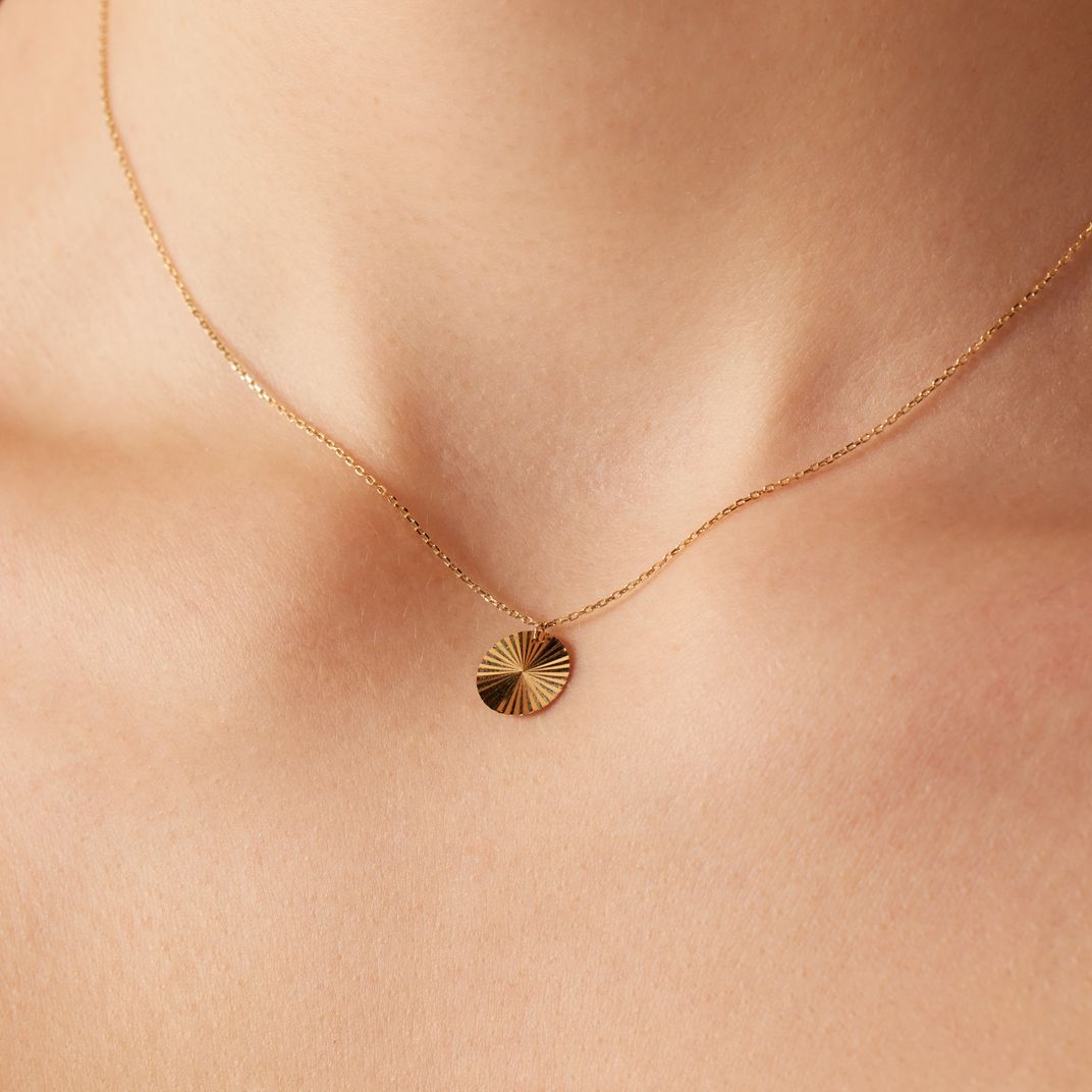 14-karätige Gelbgoldkette mit Anhänger