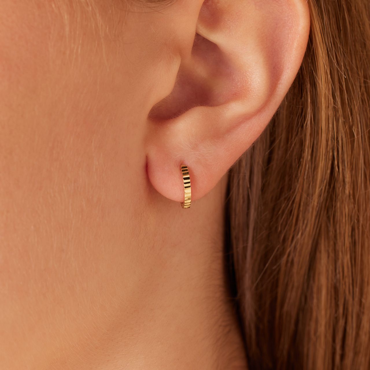 14 Karat Gelbgold Ohrringe, verziert, 11 mm