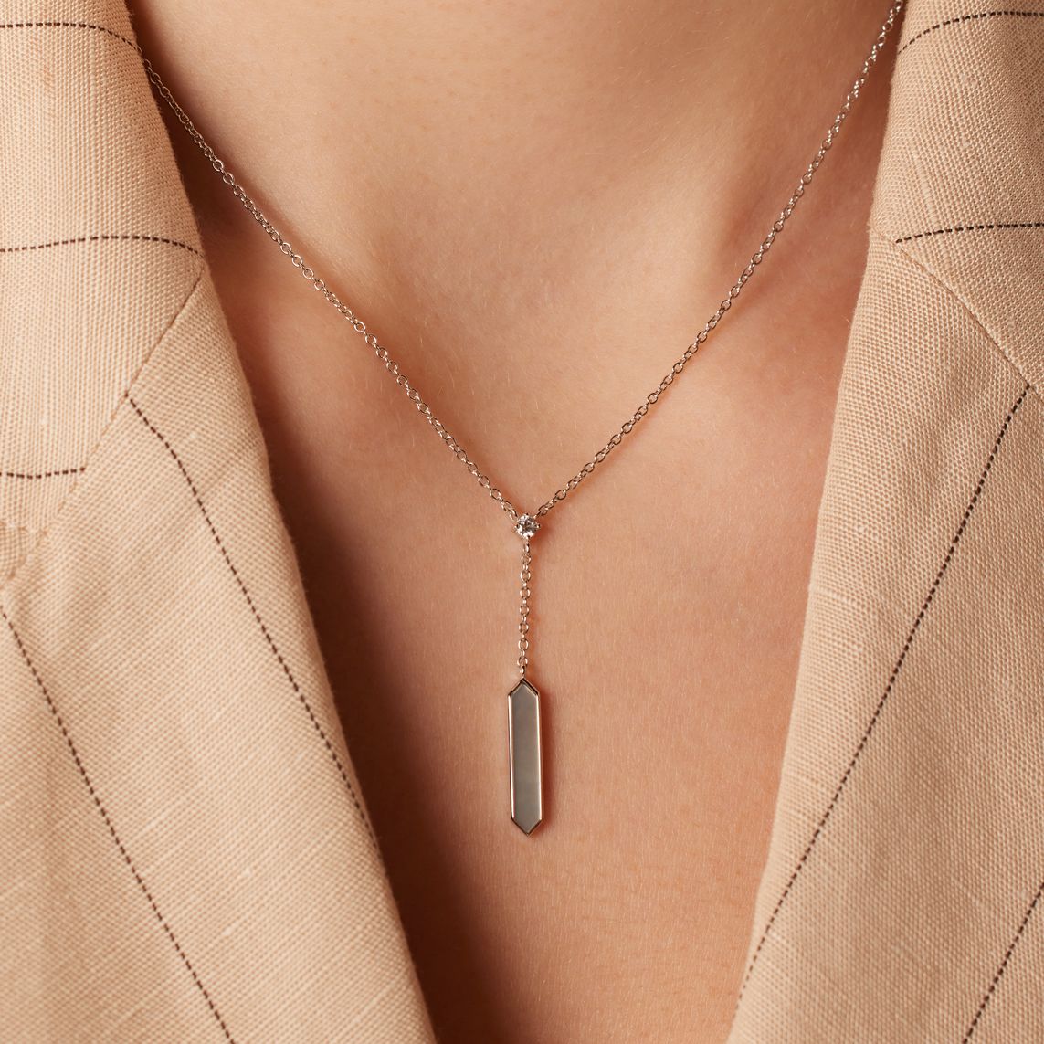 Zilveren ketting met hanger en zirkonia